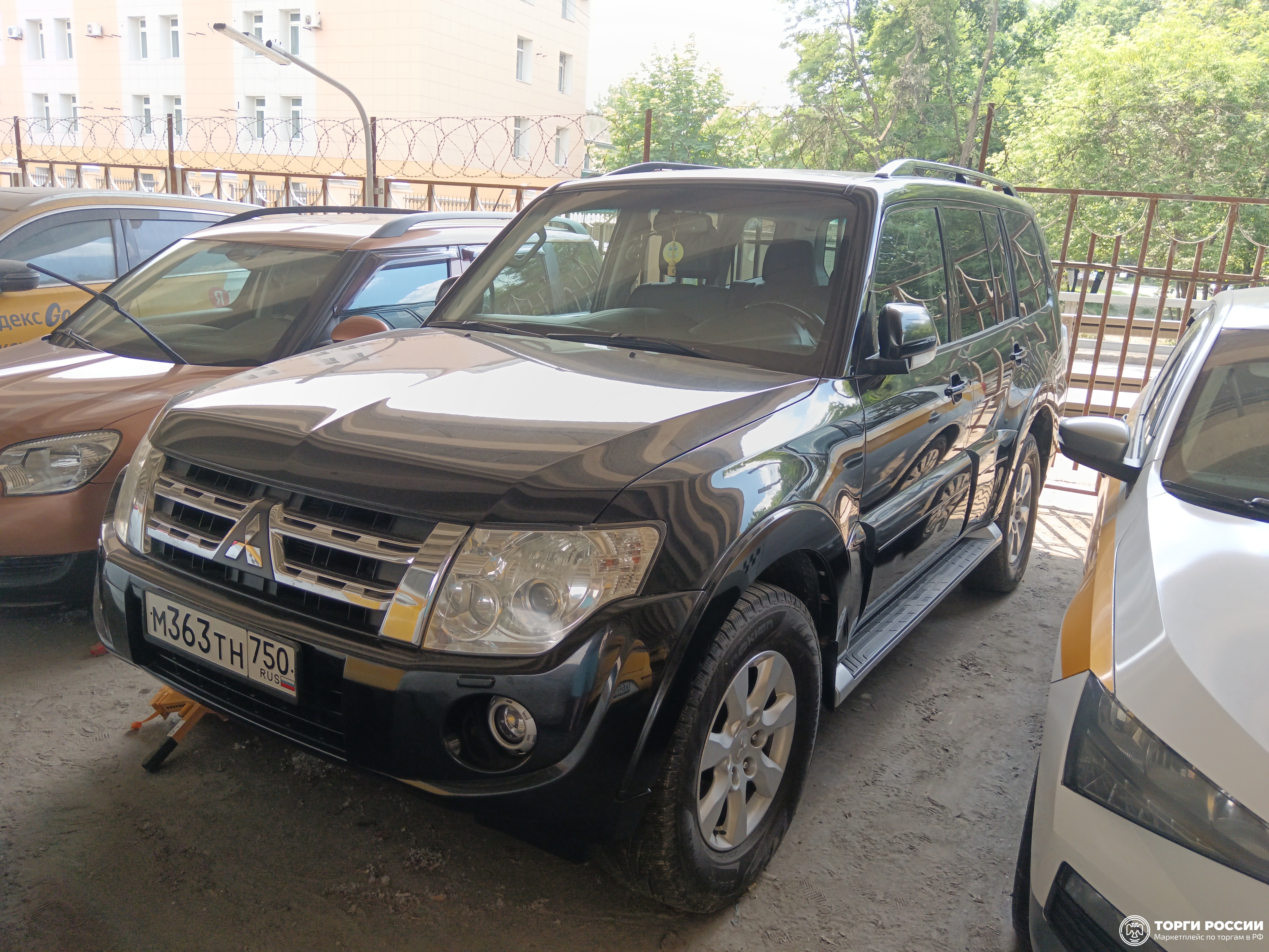Транспортное средство. Модель: MITSUBISHI Pajero. Тип КПП: АКПП. VIN JMBLYV93WCJ000988. Гос. номер: М363ТН750. Год выпуска: 2011. Адрес местонахождения: г. Москва, пересечение Звенигородского шоссе со 2-м Магистральным тупиком, напротив 4-й Магистральной, д. 13, стр.2.
