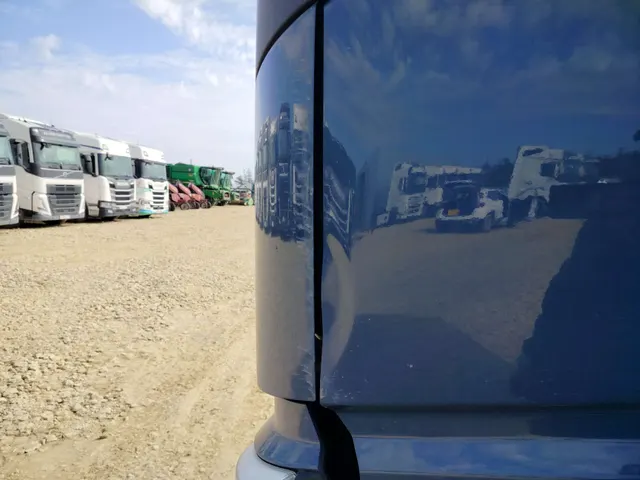 Тягач седельный VOLVO  FH-TRUCK 6X2, 2019 г.в., VIN X9PRG20CXLW131108, объем двигателя 12777 куб. см (469 л.с), цвет кузова синий. Пробег 1335705  км....
