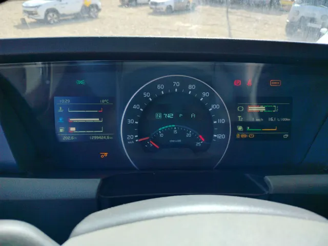 Тягач седельный VOLVO  FH-TRUCK 6X2, 2019 г.в., VIN X9PRG20C2LW130924, объем двигателя 12777 куб. см (469 л.с), цвет кузова синий. Пробег 1299424  км....