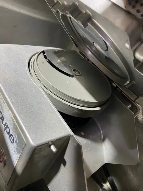 ROBOT-COUPE Овощерезка серии CL50 (5 нож.) (Франция)
Овощерезка серии CL, модель CL50 с компл. 5 ножей, пр-ть 150кг/ч,
350x320x590мм, 220В, 550Вт;...