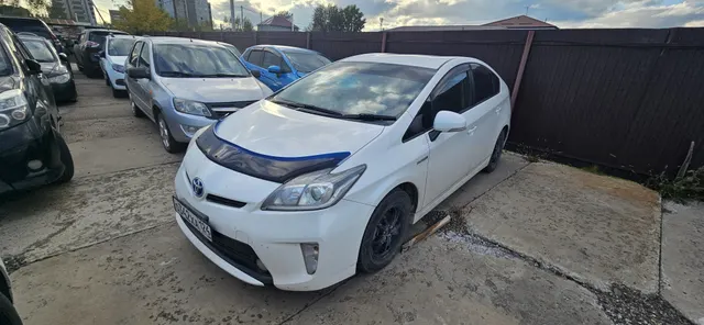 Транспортное средство. Модель: TOYOTA Prius. Тип КПП: АКПП. VIN ZVW305441853. Гос. номер: О342ХА124. Год выпуска: 2012. Ключи в наличии. Адрес местонахождения: г. Красноярск, ул. Кардачинская, д. 4