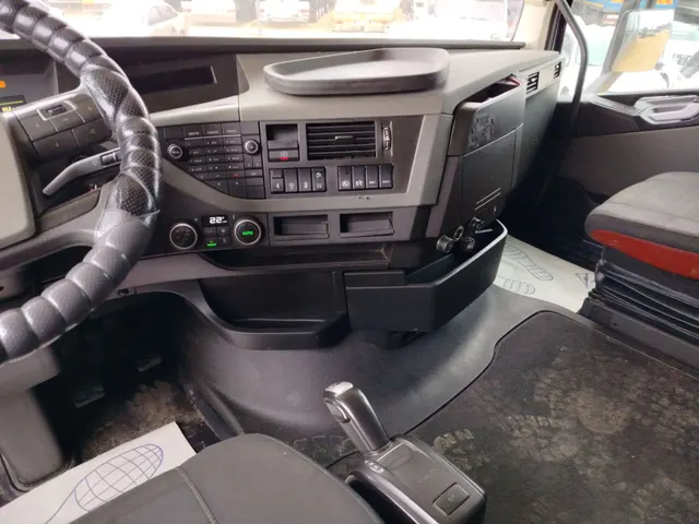 Тягач седельный VOLVO  FH-TRUCK 6X2, 2020 г.в., VIN X9PRG20C7LW134290, объем двигателя 12777 куб. см (469 л.с), цвет кузова синий. Пробег 1099057  км....