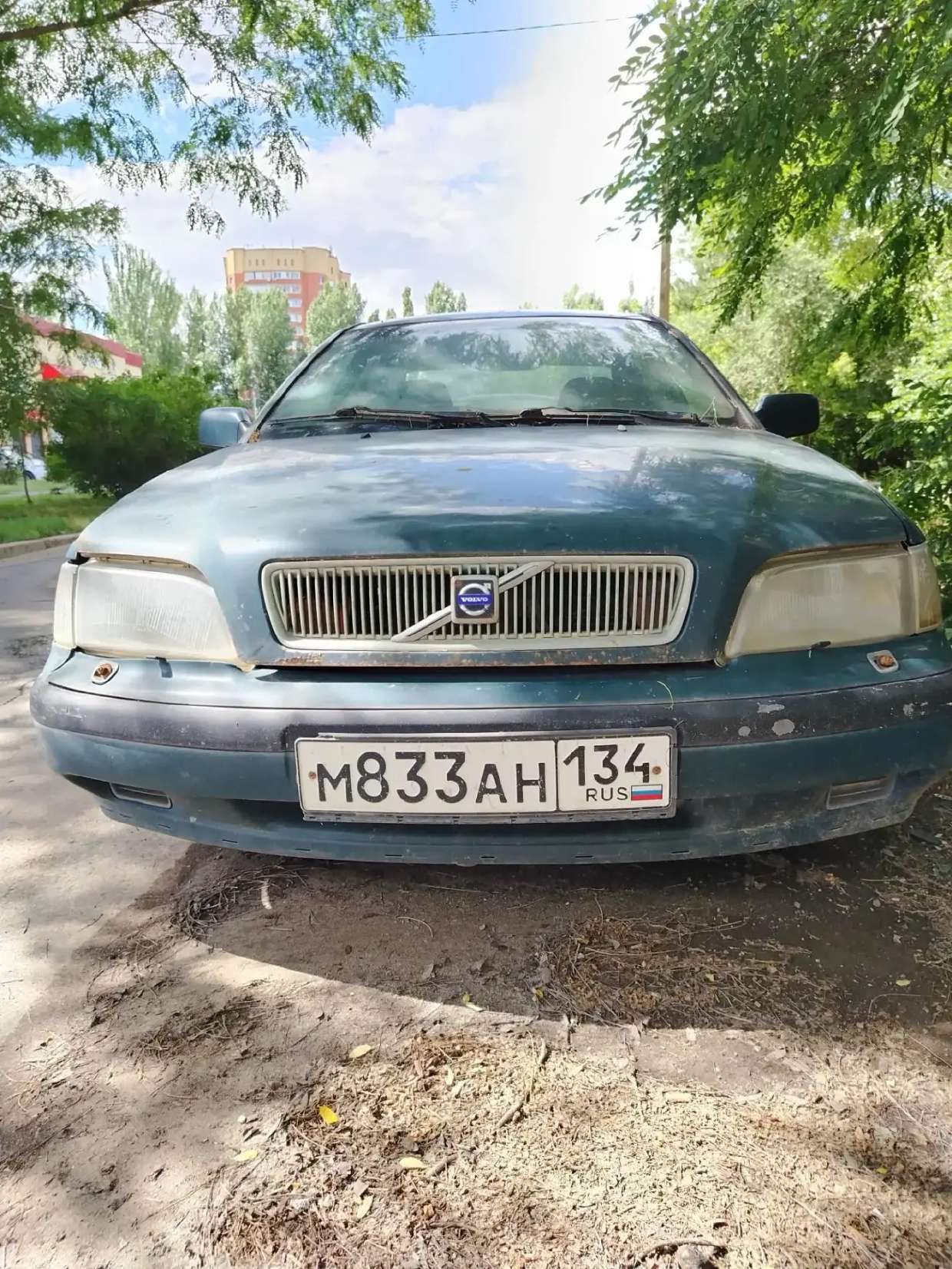 Автомобиль Volvo S40, VIN YV1VS10F3YF436104, годы выпуска 1999, регистрационный знак М833АН134. Данное имущество Должника не является залоговым.