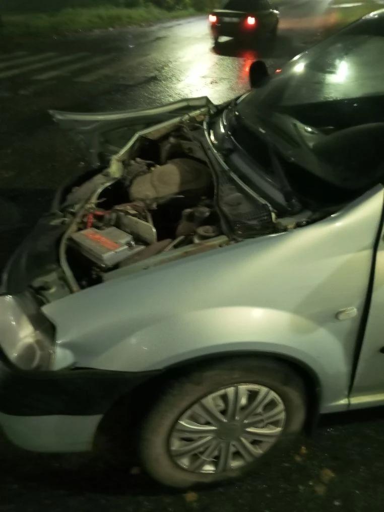 Автомобиль RENAULT SR 2009, VIN X7LLSRAAH9H224426, государственный номер У052РА18 (после ДТП).