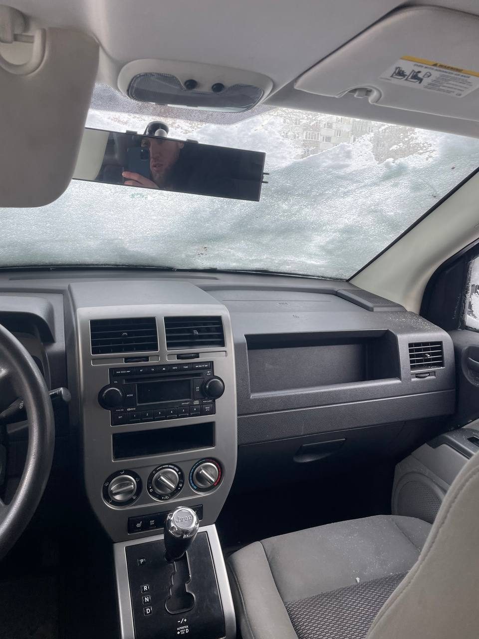 Автомобиль JEEP Compass - 2006 года выпуска; индентификационный номер - (VIN) 1J8FFF7W87D199915