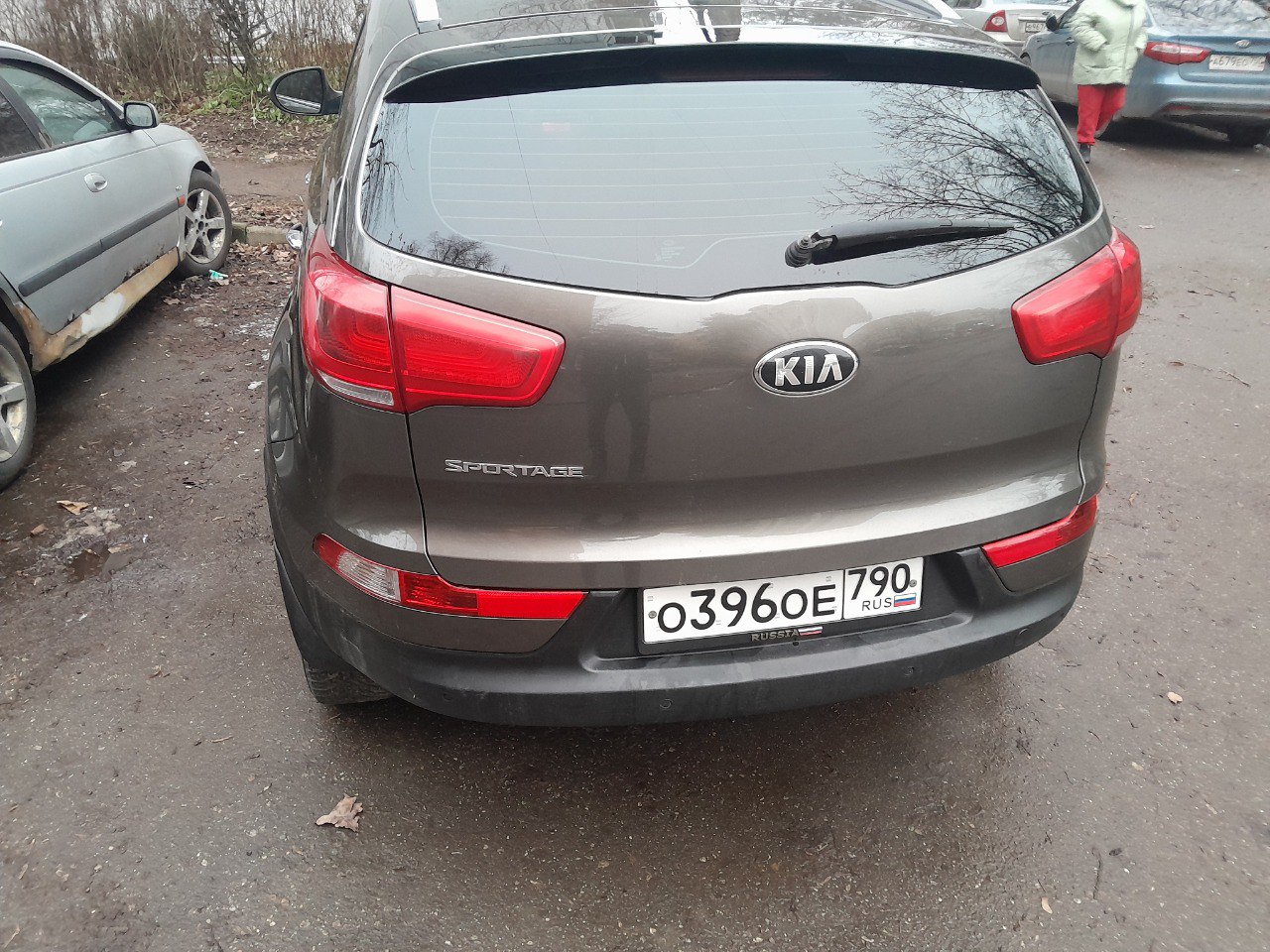 Kia Sportage 2014 года выпуска VIN: XWEPC81ADE0002717, ГВЗ: О396ОЕ790, цвет: коричневый.