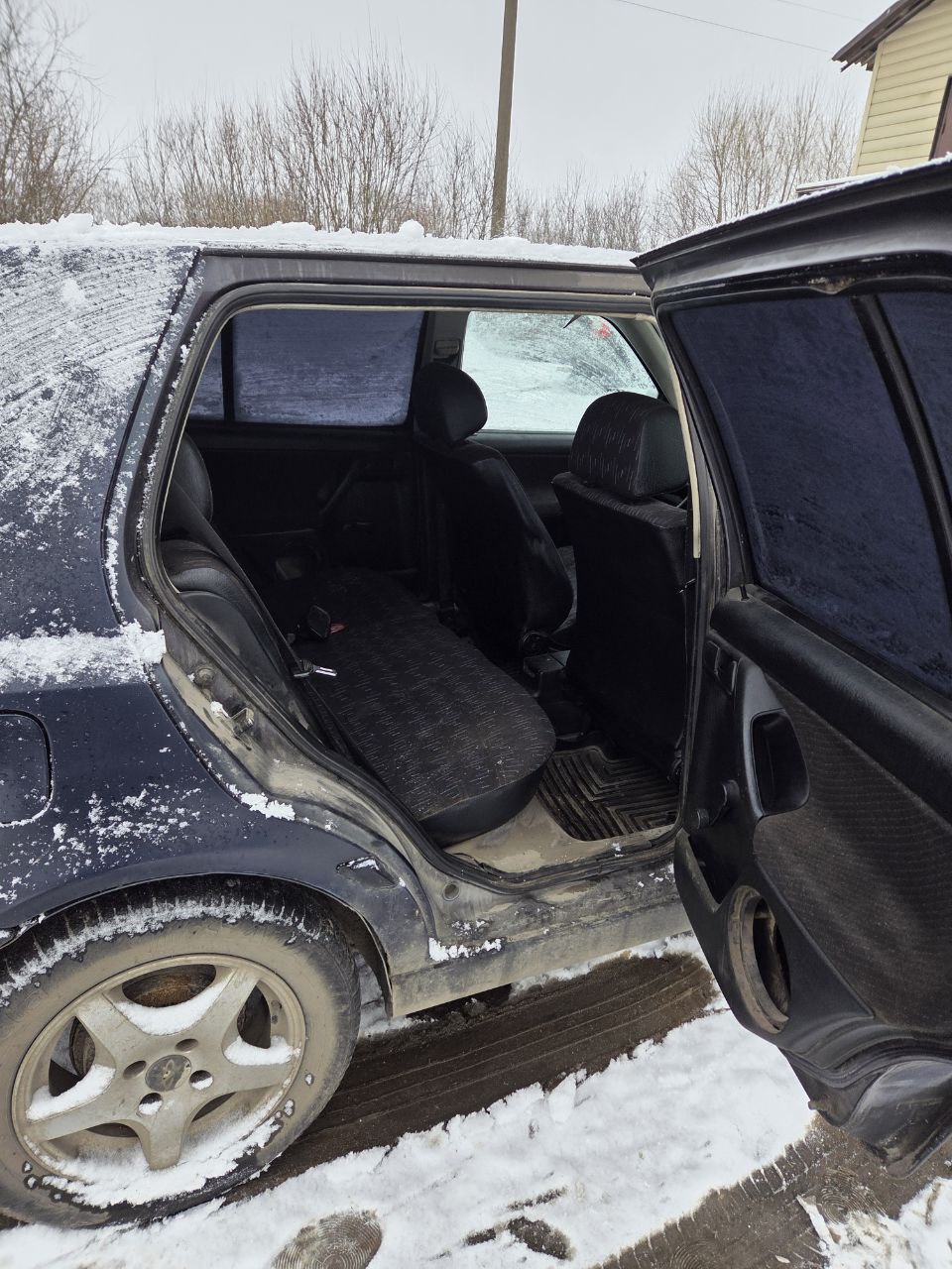 Легковой автомобиль, марка: Volkswagen Golf CL, VIN: WVWZZZ1HZRW023766, 1993 года выпуска, грз. Н522ТР69, вид собственности: индивидуальная