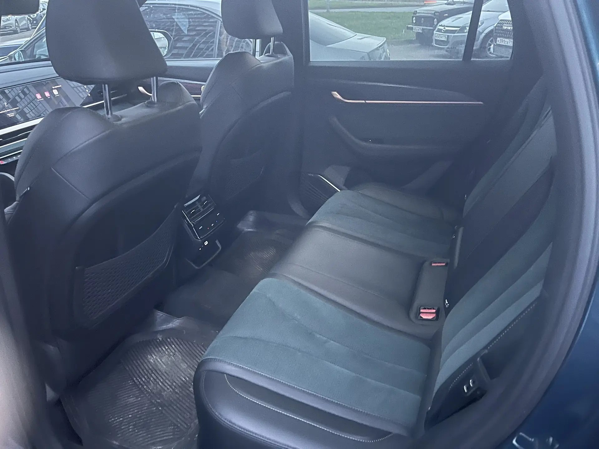 автомобиль марки GEELY MONJARO; 2023 года выпуска; номер двигателя JLH4G20TDBP9TE1435836; VIN: LB37852D2PS195057