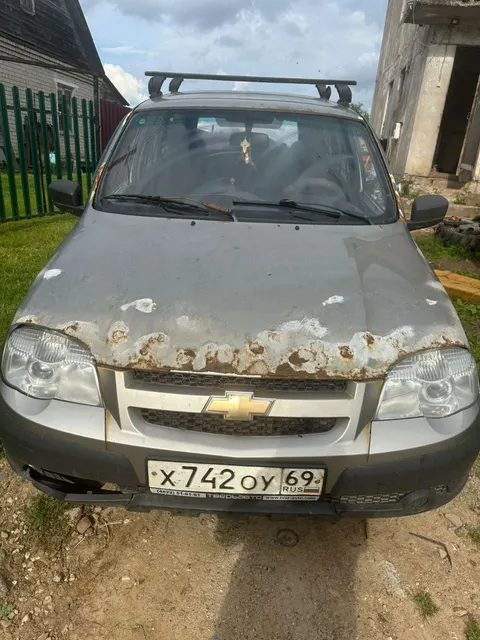 Легковой автомобиль, марка: CHEVROLET модель: NIVA, год изготовления: 2012, VIN:X9L212300C0410536, г/н: X742OY69, вид собственности: индивидуальная.