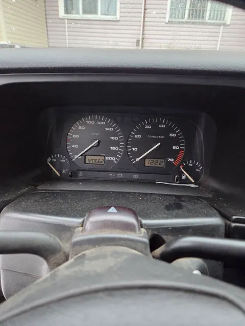 Легковой автомобиль, марка: Volkswagen Golf CL, VIN: WVWZZZ1HZRW023766, 1993 года выпуска, грз. Н522ТР69, вид собственности: индивидуальная