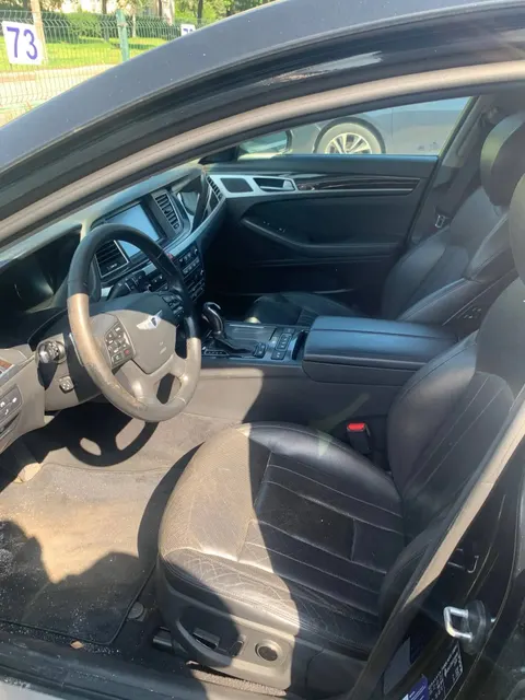 Лот № 11 «Автомобиль Hyundai Genesis (VIN XWEGN41CDG0000067)»