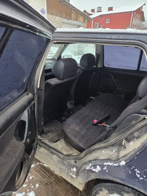 Легковой автомобиль, марка: Volkswagen Golf CL, VIN: WVWZZZ1HZRW023766, 1993 года выпуска, грз. Н522ТР69, вид собственности: индивидуальная