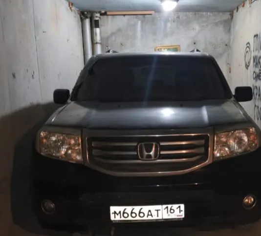 Автомобиль легковой: Honda Pilot