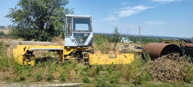 Каток дорожный самоходный, модель: ДУ-84, год изготовления: 1999г.в., идентификационный № 224, серия и № свидетельства о регистрации СН 725985, регистрационный знак 6706 ОТ 61.