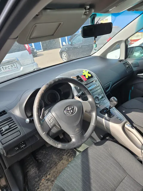 Автомобиль Toyota Auris, 2008 г.в., VIN SB1KV56E40F082570