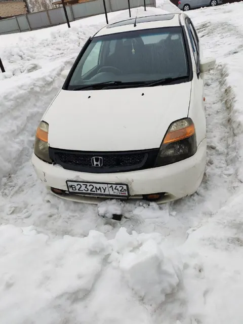 Автомобиль Honda Stream (год выпуска 2001, Кузов № RN41004606, цвет – белый, г.р.з. В232МУ142).