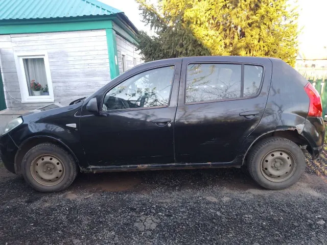 Легковой автомобиль, модель: RENAULT SR, год изготовления: 2011, цвет: черный, VIN: X7LBSRC2HBH389621, г/н: А661ХА156, вид собственности: индивидуальная