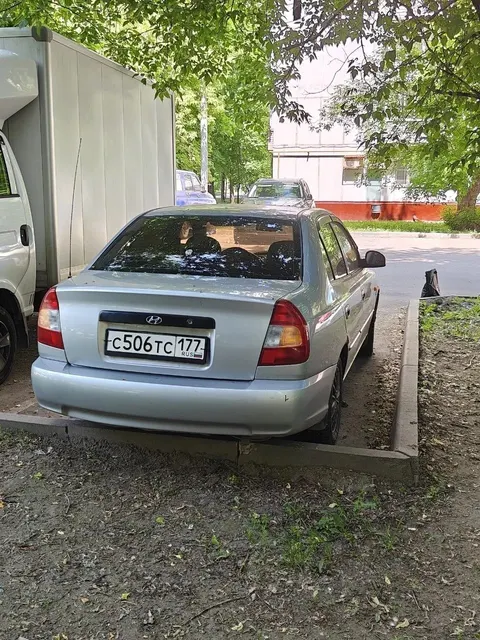 Легковой автомобиль, марка: ХЕНДЭ, модель: АКЦЕНТ, год изготовления: 2007, цвет: Серый, VIN: X7MCF41GP7M114769, ПТС: 61 ММ 709006, г/н: С506ТС177, разрешенная максимальная масса 1555 кг, масса без нагрузки 1176 кг, вид собственности: индивидуальная