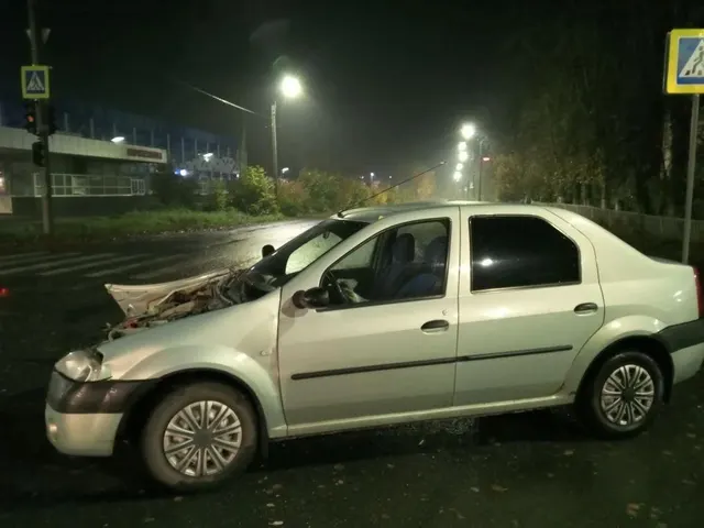 Автомобиль RENAULT SR 2009, VIN X7LLSRAAH9H224426, государственный номер У052РА18 (после ДТП).
