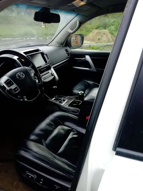 Легковой автомобиль, год выпуска 2012, TOYOTA LAND CRUISER, VIN JTMHV05J204087950