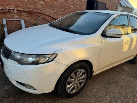 KIA CERATO, VIN KNAFU411AB5931928, год выпуска 2011