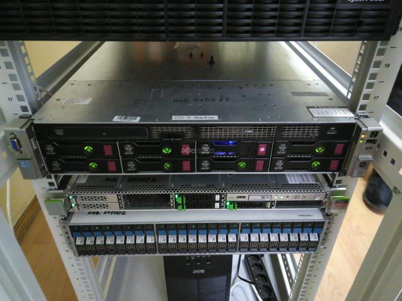 Лот №18, Сервер Proliant DL380e Gen8 E5-2407 Rack(2U)/Xeon4C, без жестких дисков