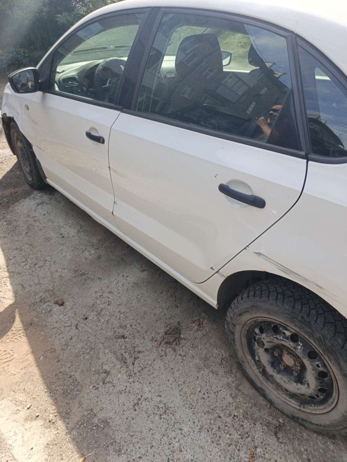 Автомобиль марки VOLKSWAGEN модель Polo 2013 г.в. VINномер XW8ZZZ61ZDG064162