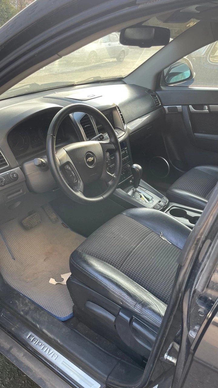 Легковой автомобиль, марка: CHEVROLET, модель: CAPTIVA KLAC, год изготовления: 2013, VIN: XUUCD266JC0003661. Залог в пользу ООО МФК "ПСБ ФИНАНС".