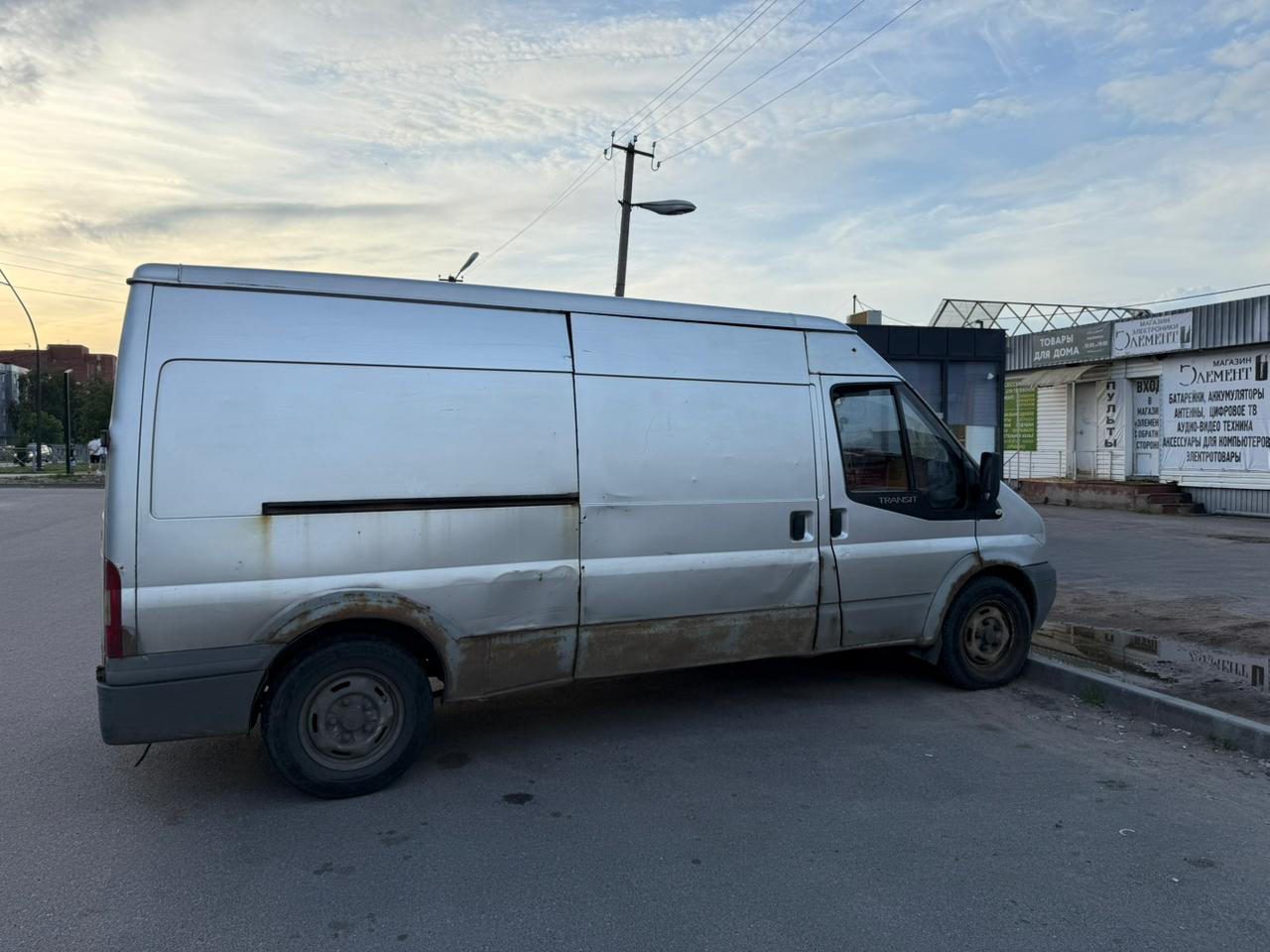 Автомобиль грузовой, марка: Ford, модель: TRANSIT 350LТDСI, VIN: WF0XXXTTFX8G60784, гос. рег. номер: Х112ВМ47, год изготовления: 2008