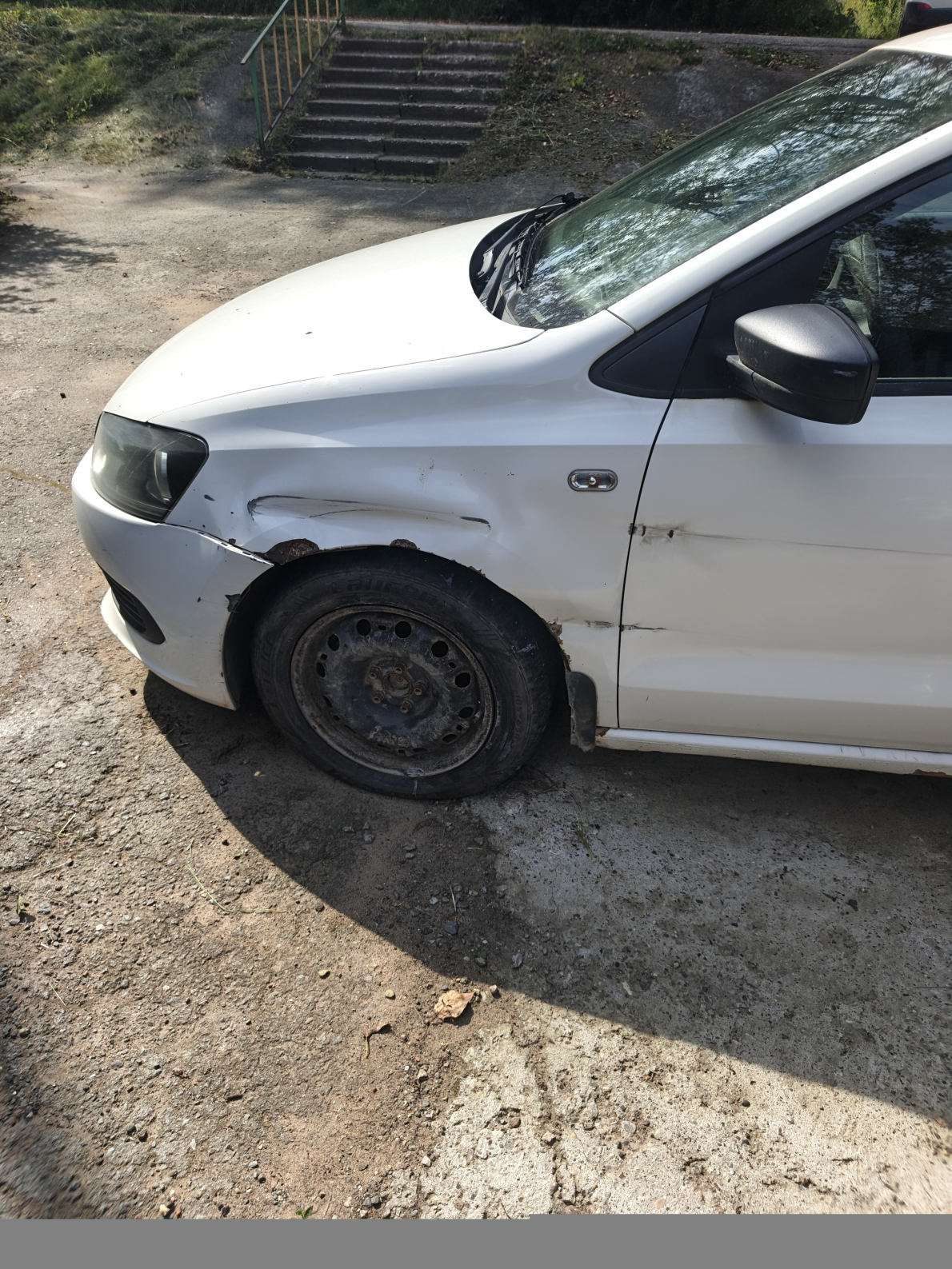 Автомобиль марки VOLKSWAGEN модель Polo 2013 г.в. VINномер XW8ZZZ61ZDG064162