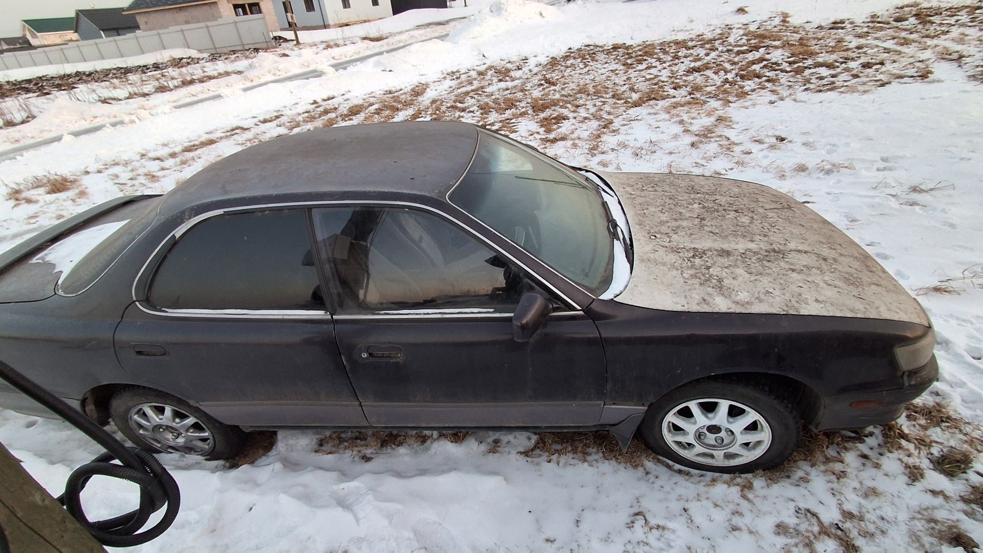 Легковой автомобиль, марка: TOYOTA VISTA, VIN ОТСУТСТВУЕТ, 1990 года выпуска, номер кузова № SV32-0012B40, гос.номер Е358УН24, цвет фиолетовый