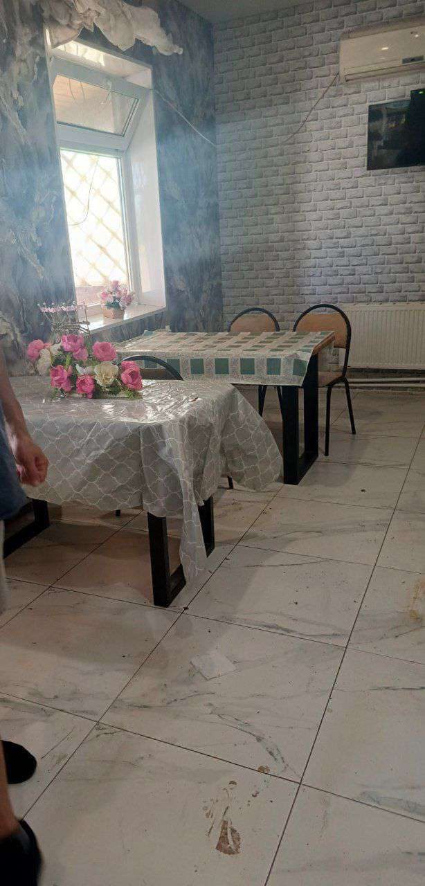 Стационарный торговый объект 99,1кв.м, кадастровый номер: 02:68:010101:202; Земельный участок в аренде, 1588 +/- 70 кв.м., 02:37:021201:372