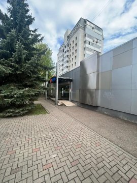 Нежилое помещение - 1 008,8 кв. м, адрес: Москва, вн. тер. г. муниципальный округ Таганский, Краснохолмская наб., д. 3, пом. 4Н, нежилое помещение - 274,4 кв. м, адрес: Москва, вн.тер.г. муниципальный округ Таганский, Краснохолмская наб., д. 5-9, пом. 3/1