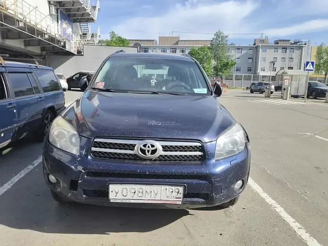 Тойота Рав 4 (Toyota Rav 4)