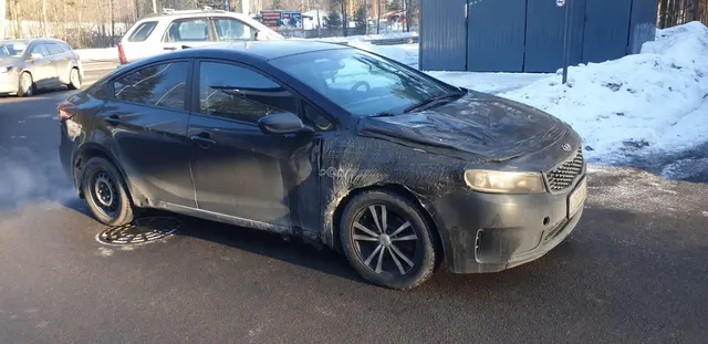 Автомобиль марки KIA YD (Cerato Forte), VIN: XWEFK411BHC000500, год выпуска: 2017, цвет: черный, модель номер двигателя: G4FG HH678382, шасси отсутствует, кузов номер: XWEFK411BHC000500, Санкт-Петербург, пр. Энтузиастов, д. 20, корп. 2