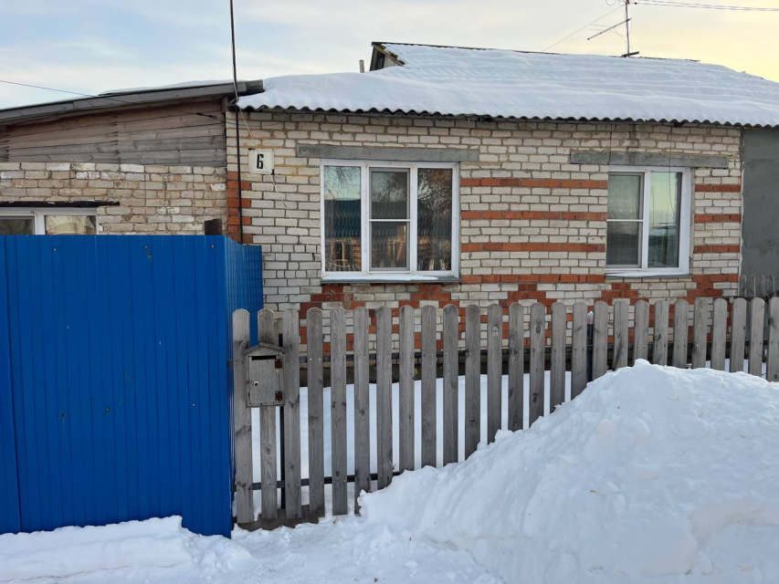 1/4 доля квартиры и 1/4 доля земельного участка в Челябинской обл.