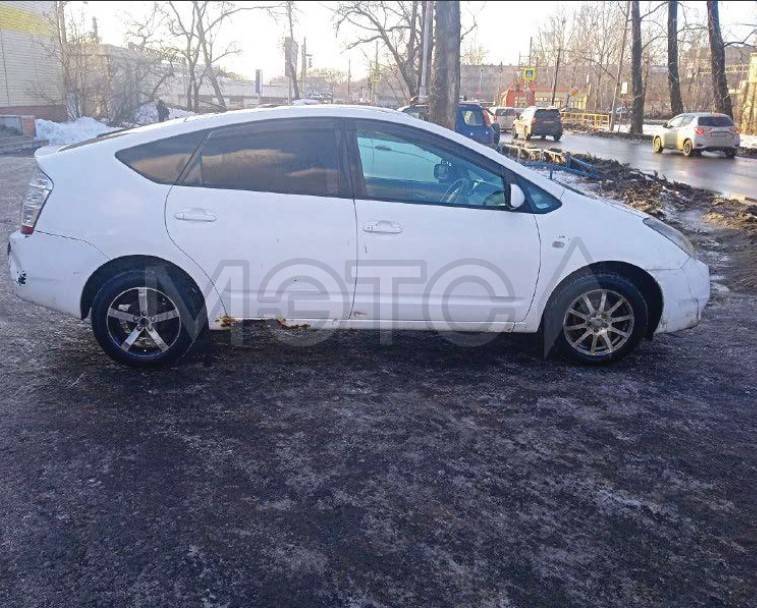 Toyota Prius, 2006 года, 77 лс, 357869 км, АКПП