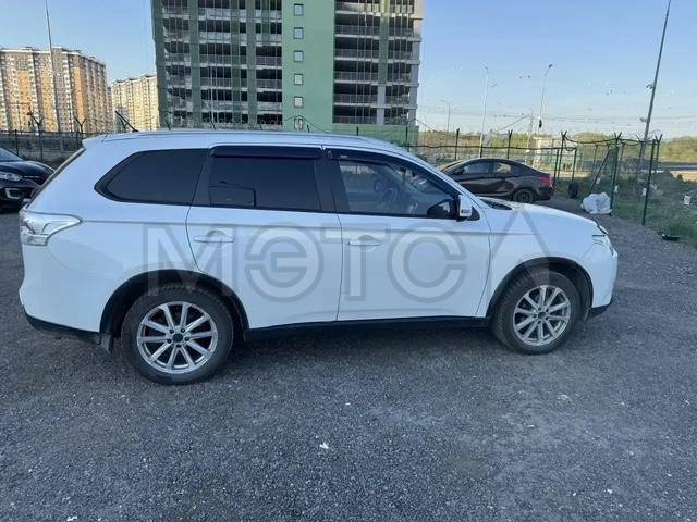 Mitsubishi Outlander, 2014 года, 150 лс, 273039 км, АКПП
