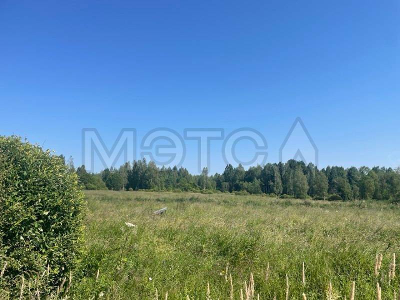 Земельный участок в Ленинградской обл., 622 кв.м.