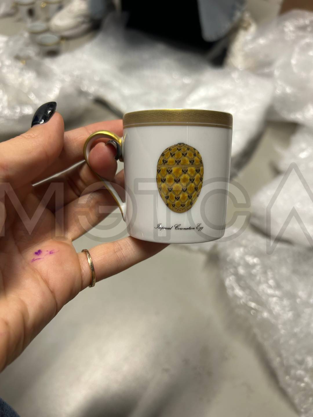 СЕРВИЗ FABERGE ЧАЙНЫЙ БЕЛОГО, ЦВЕТА С ИЗОБРАЖЕНИЕМ ЯИЦ