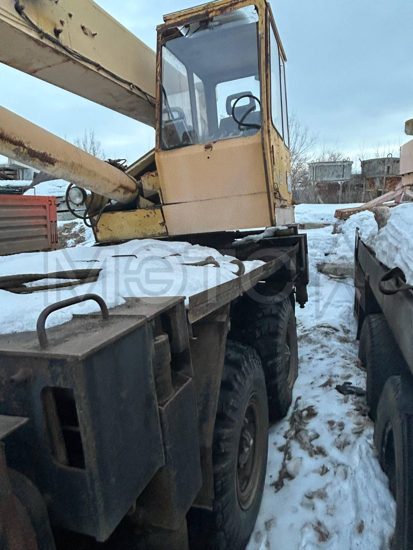 Специальный автокран УРАЛ КС45721, 2001 года