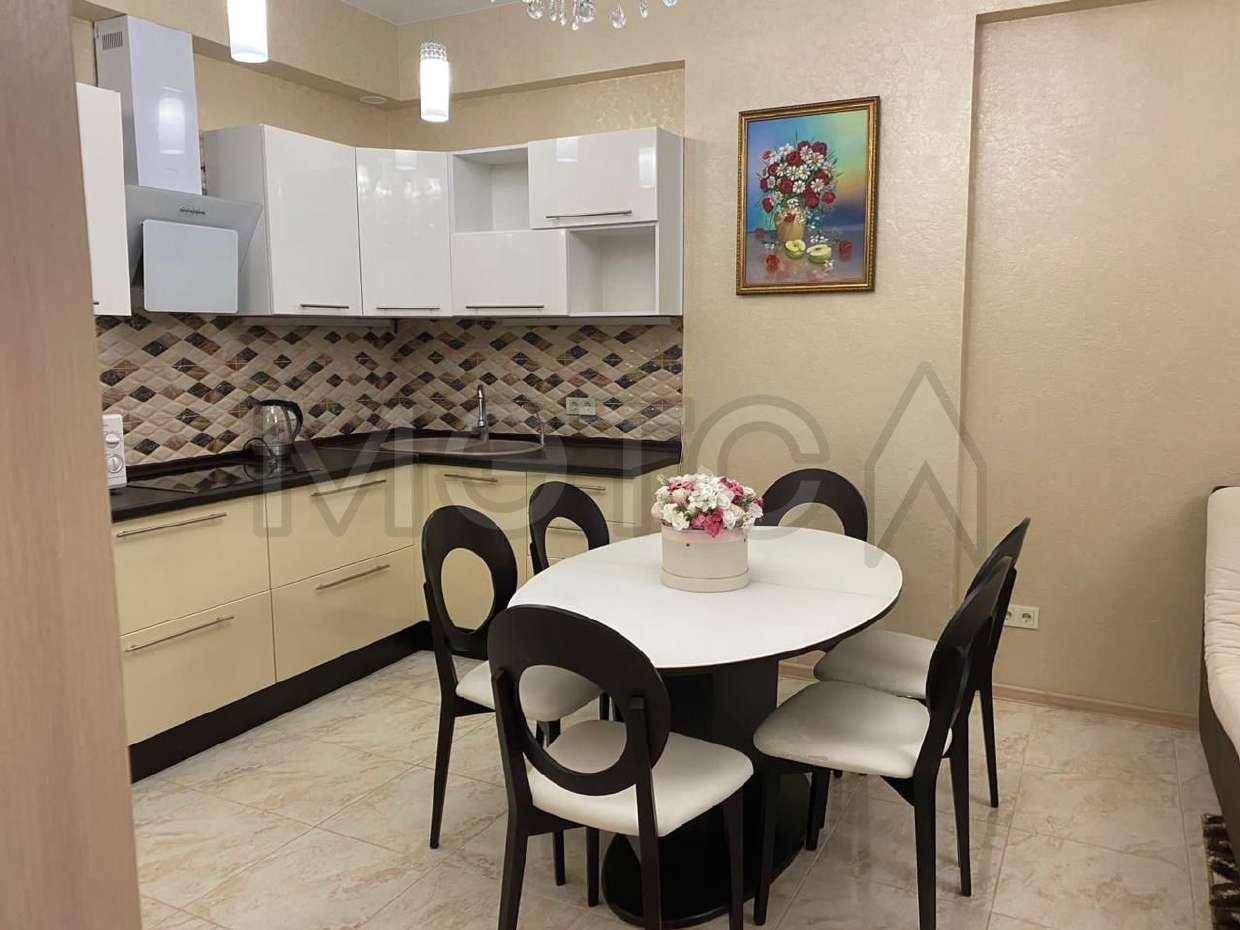 Квартира в Ялте, 66 кв.м, 2 комн.