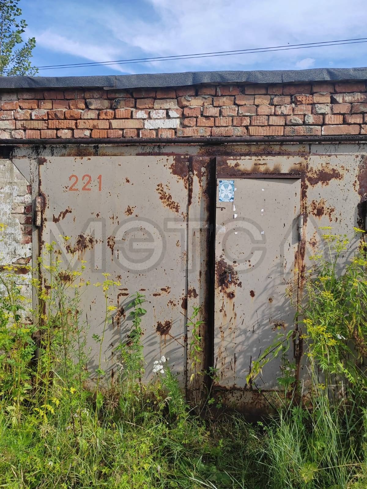 Гараж 21,9 кв.м и земельный участок 22 кв.м в Красноярском крае