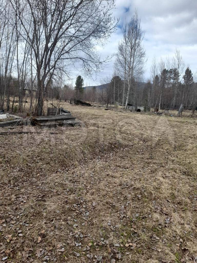 1/2 доля земельного участка в Иркутской обл.
