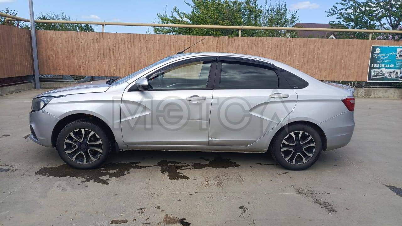 Lada Vesta, 2015 года, 106 лс, 200000 км