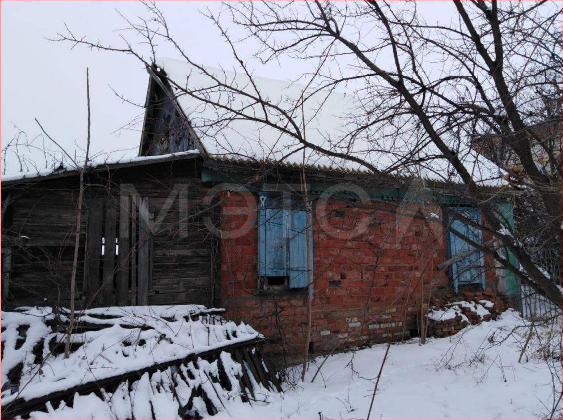 Дом 30,8 кв.м. и земельный участок 858 кв.м. в Астраханской обл.