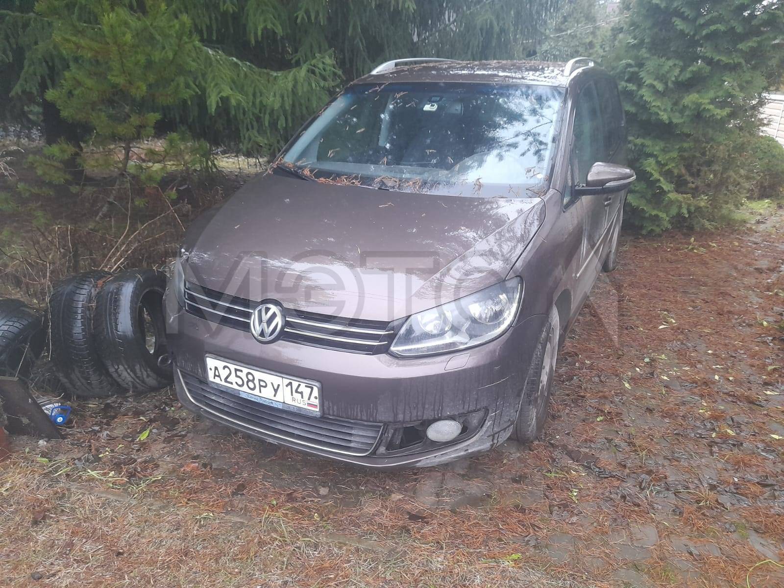 Volkswagen Touran, 2011 года, 140 лс