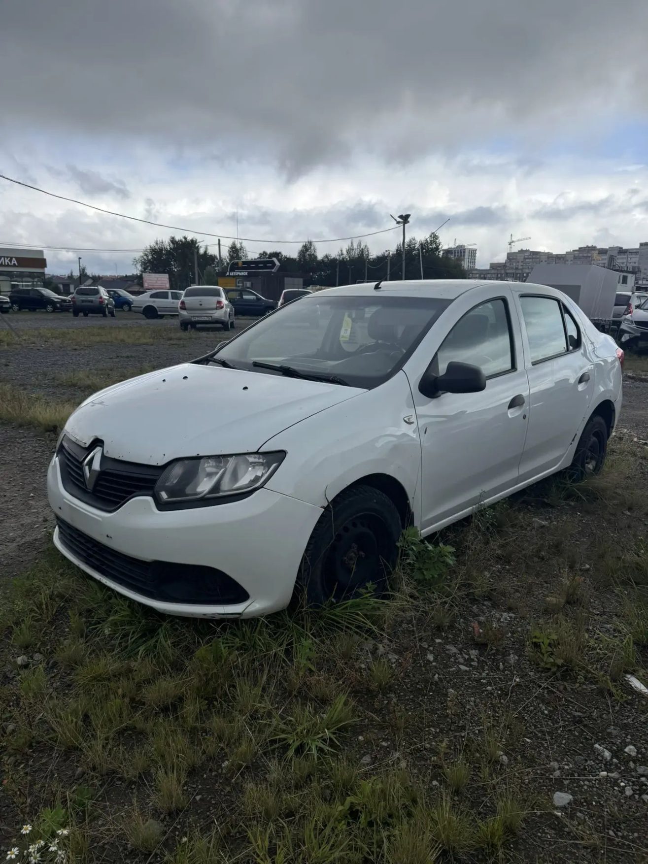 Renault Logan, 2018 года, 82 лс