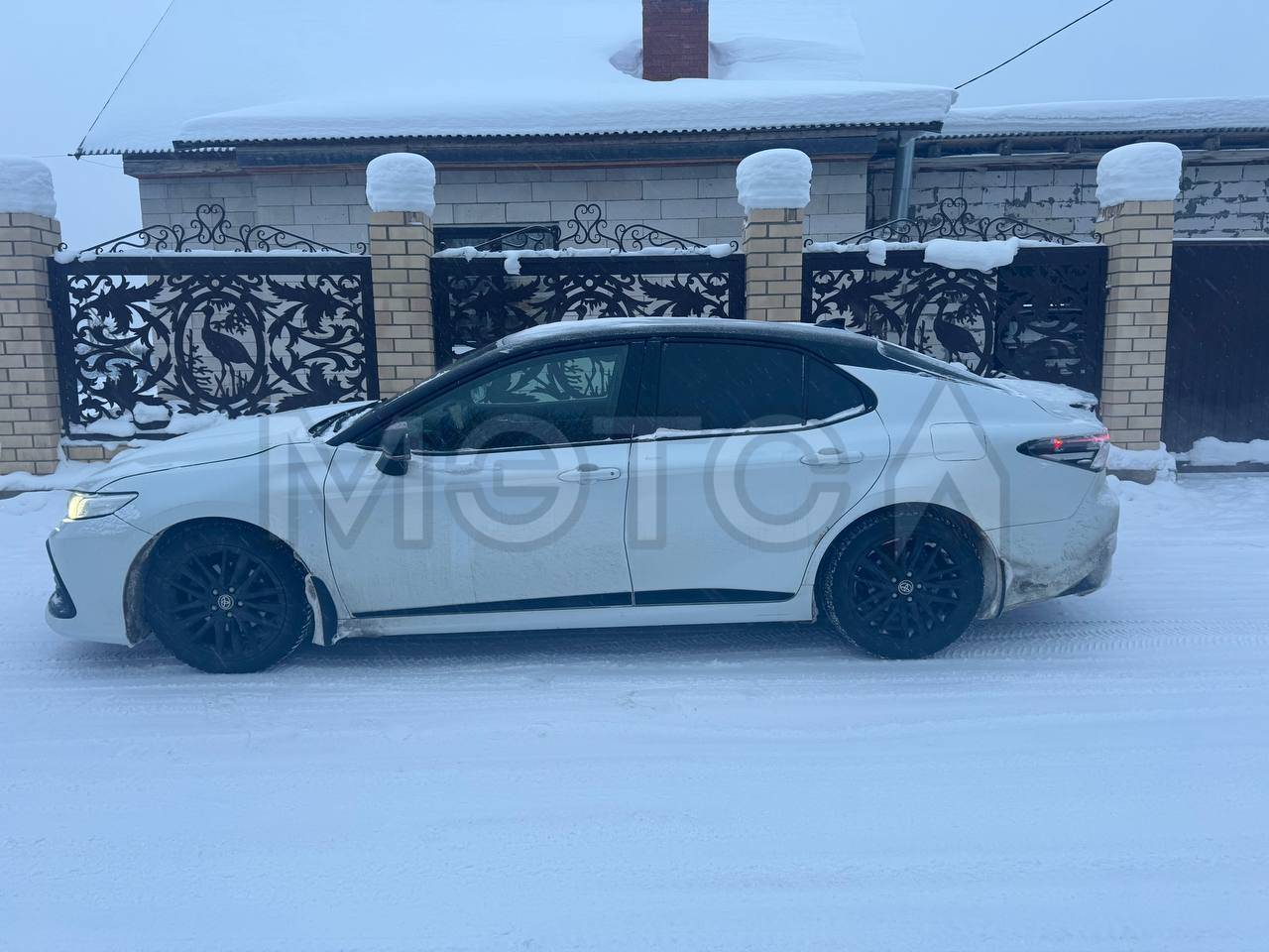 Toyota Camry, 2022 года, 249 лс, 117 000 км, АКПП