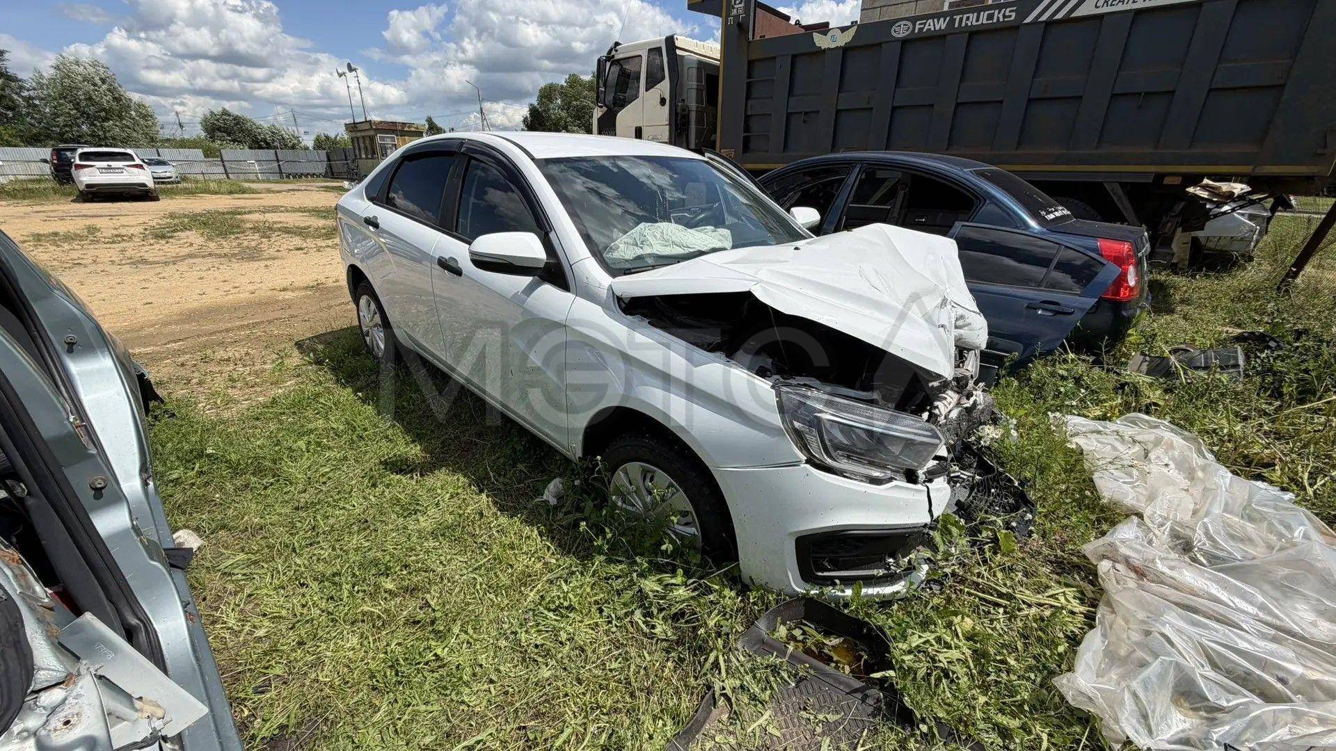 Lada Vesta, 2023 года, 106 лс, 44000 км